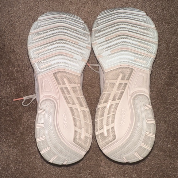 Brooks Women's Anthem 7 Running Shoes - Light Pink Athletic Shoes - Picture 7 of 8